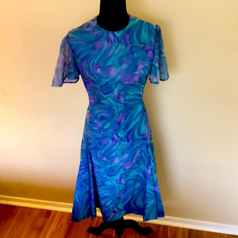 Vintage 1960’s handmade dress. Amazing print, sheer sleeves